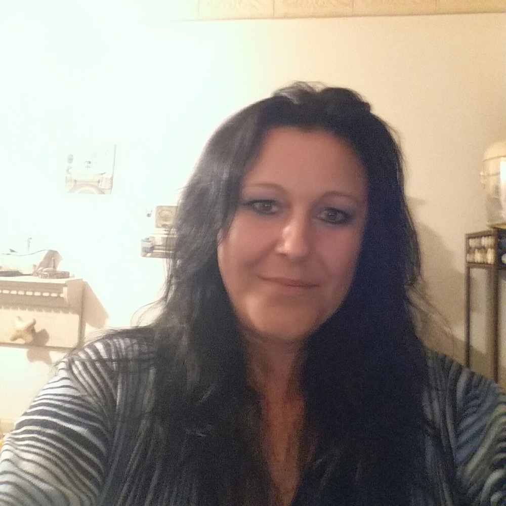 Meet your Posher, Cassia